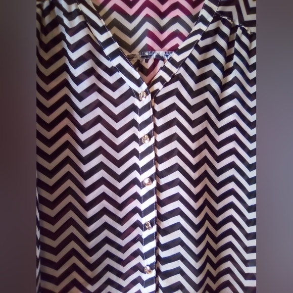 $098👉🏼Women's Teens Black🖤/White🤍 Zebra🦓 Striped Blouse - Picture 3 of 8